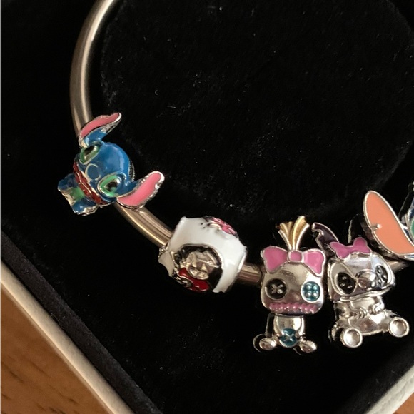 Pandora Limited Edition You Melt My Heart Bangle w/ 9 Disney Lilo Stitch Charms - Picture 4 of 14